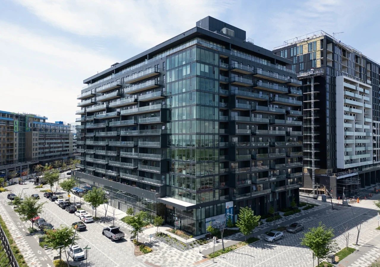 Immeuble résidentiel Éolia à Solar Uniquartier, Brossard