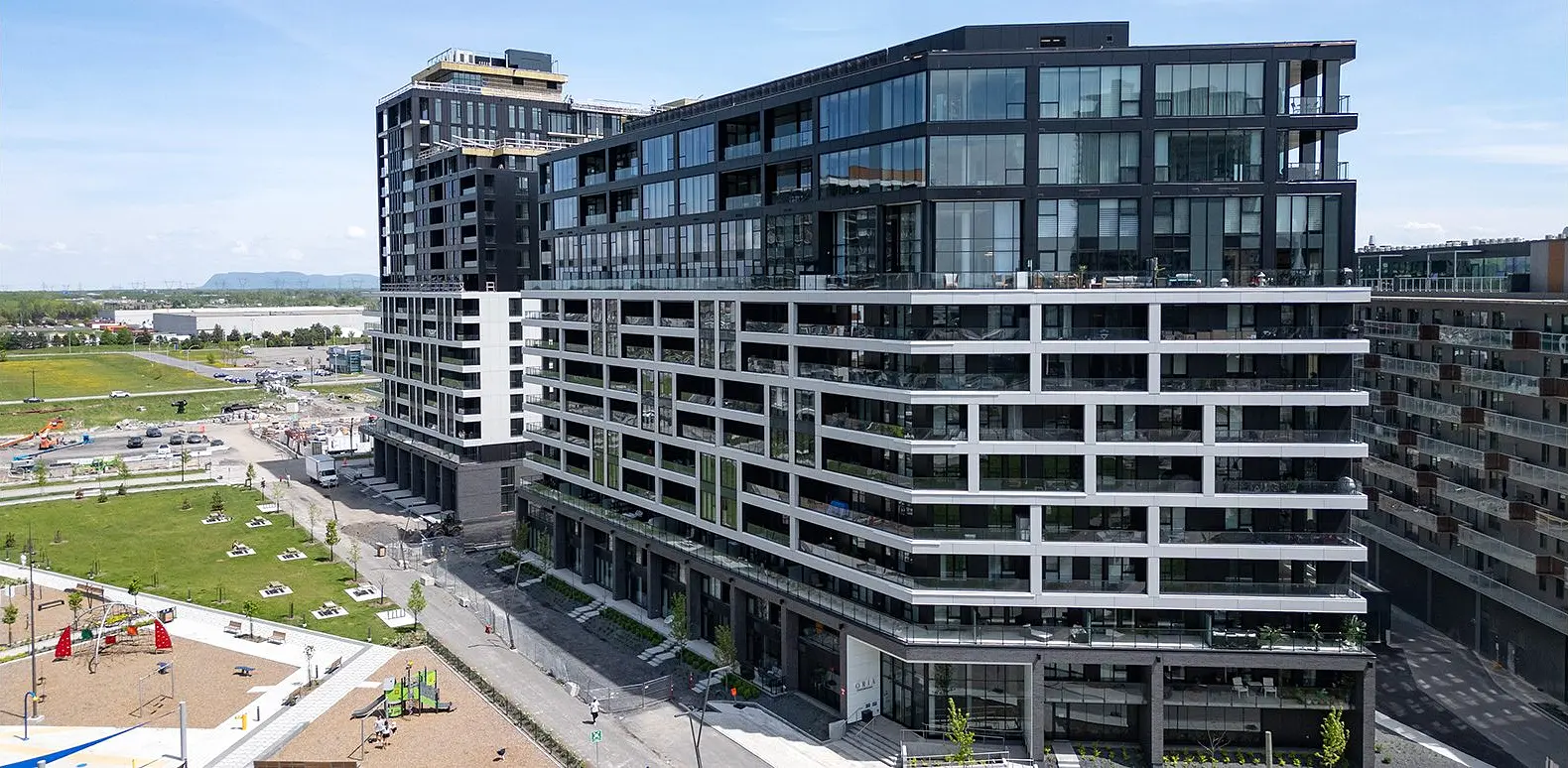 Vue réelle des immeubles Oria à Solar Uniquartier, Brossard
